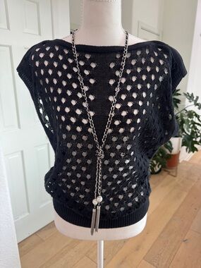 Black Open-Knit Women's Sweater Top - Lightweight Fashion Layer Size SM